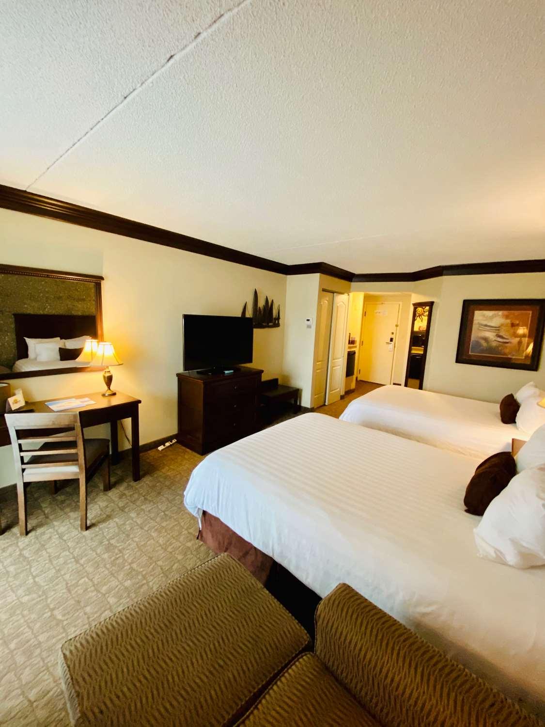 Fourwinds Lakeside Inn & Marina Bloomington Buitenkant foto