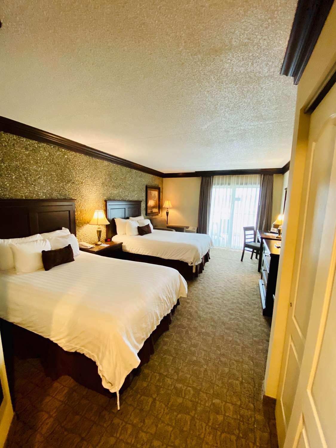 Fourwinds Lakeside Inn & Marina Bloomington Buitenkant foto
